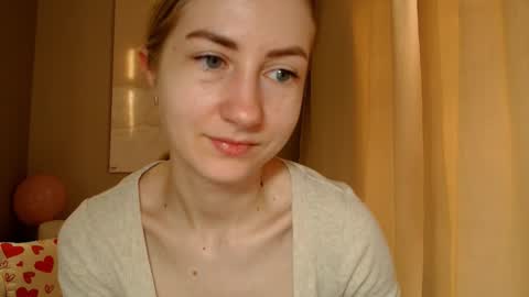  Kira  online show from 03/04/25, 06:04