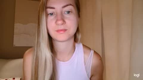  Kira  online show from 09/15/25, 05:18