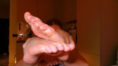  Kira  online show from 11/06/25, 05:52