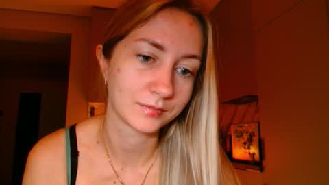  Kira  online show from 12/15/25, 06:06