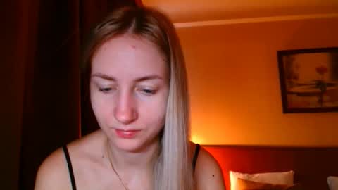  Kira  online show from 12/19/25, 07:37