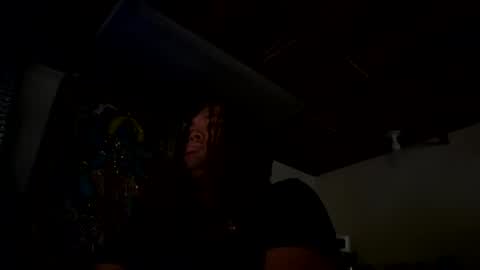 Tallarr  online show from 11/17/25, 04:13