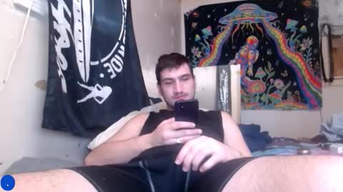 tallerandhandsomer online show from 01/06/26, 02:21