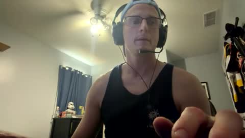 Snapshot of tallglassowater9cut459014 chatting on 06/06/26, 03:50 first stream was very fun grateful for every follow and super active chat online show from 06/06/26, 03:50