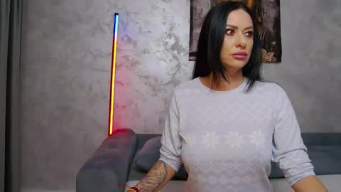 Tallida online show from 11/16/25, 08:36