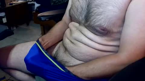 Snapshot of talltannhandsome chatting on 05/18/26, 03:51 talltannhandsome online show from 05/18/26, 03:51