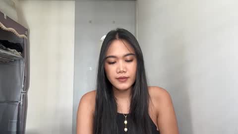 Mia online show from 04/19/26, 03:28