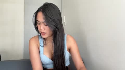 Mia online show from 04/22/26, 03:31