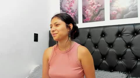 Hi im sara online show from 06/29/26, 01:00