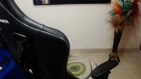 Snapshot of tamara_luaren chatting on 03/10/25, 02:17 Tamara online show from 03/10/25, 02:17