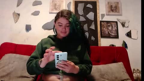 Tammy Modelo independiente YEAH online show from 06/08/26, 07:58