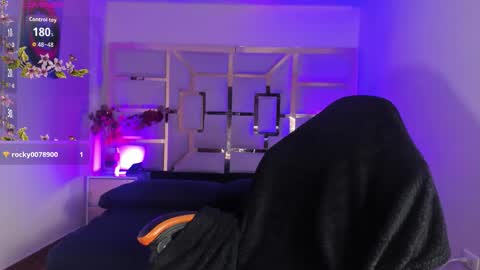 Snapshot of tamara_rouse1 chatting on 10/08/25, 05:05 tamara online show from 10/08/25, 05:05