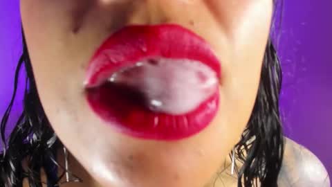 Snapshot of tamara_rouse1 chatting on 10/17/25, 04:48 tamara online show from 10/17/25, 04:48