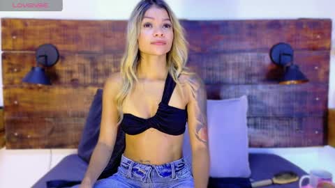    online show from 04/01/26, 01:41