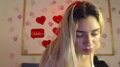 Snapshot of tamara_velezz chatting on 02/14/26, 09:11 Tamara online show from 02/14/26, 09:11