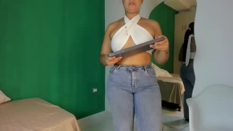 tamaraa online show from 11/08/25, 12:16