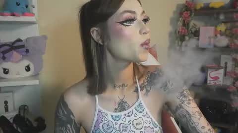 Snapshot of tamaracampell chatting on 12/09/24, 05:51 Cami 3 online show from 12/09/24, 05:51