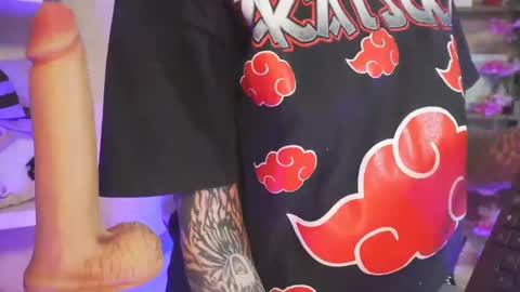 Snapshot of tamaracampell chatting on 12/16/24, 11:22 Cami 3 online show from 12/16/24, 11:22