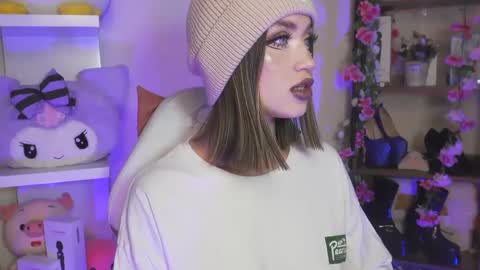 Snapshot of tamaracampell chatting on 12/21/24, 05:03 Cami 3 online show from 12/21/24, 05:03