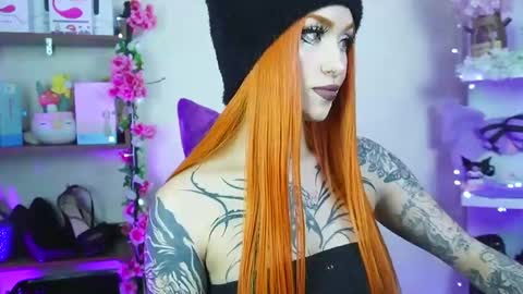 Snapshot of tamaracampell chatting on 02/10/25, 04:41 Cami 3 online show from 02/10/25, 04:41