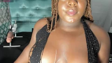 tamaramilleer online show from 04/17/26, 06:05