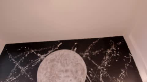 Snapshot of tamarathompsonn chatting on 01/05/25, 12:31 Tamara. online show from 01/05/25, 12:31