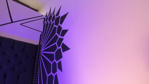 Snapshot of tamarathompsonn chatting on 02/24/25, 01:53 Tamara. online show from 02/24/25, 01:53