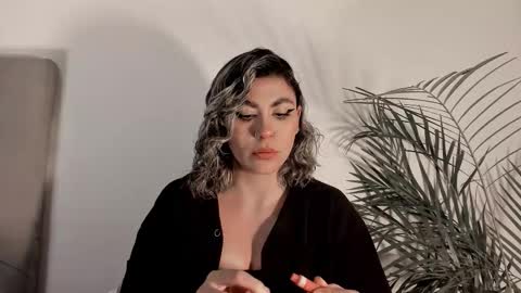 Tamara. online show from 12/21/25, 02:30