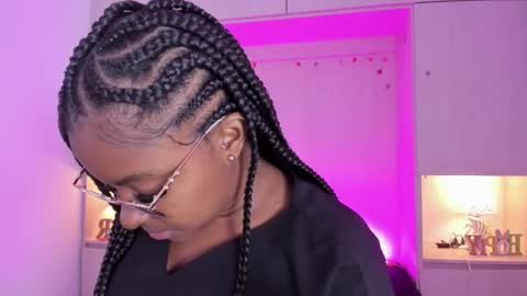 Snapshot of tamarazaki chatting on 12/20/25, 07:54 Tami online show from 12/20/25, 07:54