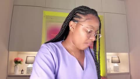 Snapshot of tamarazaki chatting on 01/13/26, 07:41 Tami online show from 01/13/26, 07:41