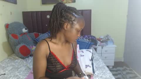 Snapshot of tamela_1 chatting on 11/05/25, 05:40 tamela online show from 11/05/25, 05:40