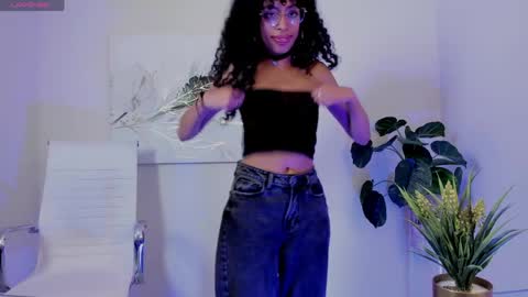 Snapshot of tamia_25 chatting on 04/26/26, 02:48 TAMI online show from 04/26/26, 02:48