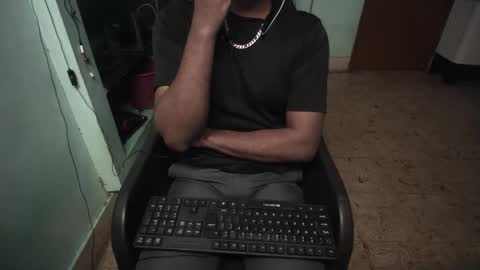 Snapshot of tamil_nadu chatting on 12/04/25, 05:32 tamil_nadu online show from 12/04/25, 05:32