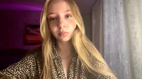 Jenny online show from 06/30/26, 08:15