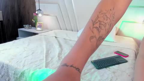 tammy_evansl online show from 05/15/26, 07:54