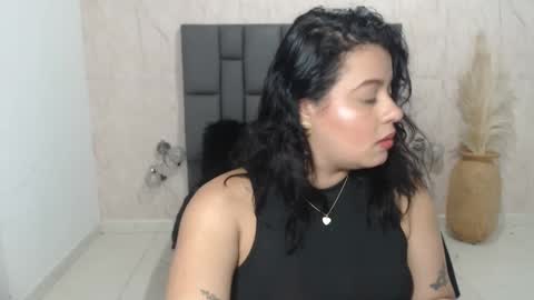 Snapshot of tammycooperr_ chatting on 01/11/25, 06:14 tammycooperr online show from 01/11/25, 06:14