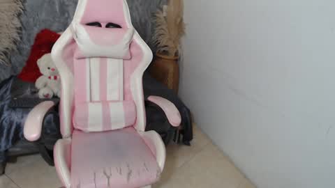 Snapshot of tammycooperr_ chatting on 02/02/25, 06:15 tammycooperr online show from 02/02/25, 06:15