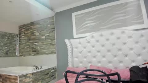 Tammara  online show from 03/08/25, 10:54