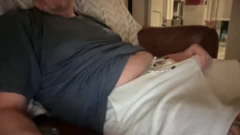 tampabatorbro online show from 12/03/25, 11:47