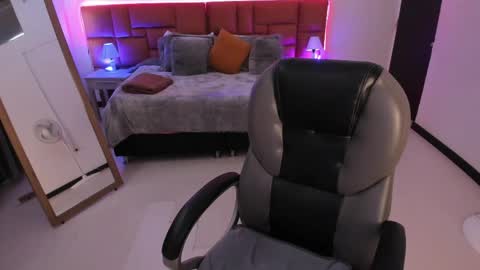 Tamy  online show from 03/26/26, 08:25