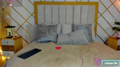 Snapshot of tamy_honey chatting on 09/29/25, 11:42 Tamy online show from 09/29/25, 11:42