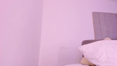 Snapshot of tamy_leen chatting on 02/18/25, 12:39 Tamy Leen online show from 02/18/25, 12:39
