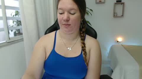 Snapshot of tamy_shine87 chatting on 12/17/24, 06:31 Im Samy online show from 12/17/24, 06:31