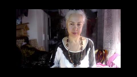 Milena online show from 10/20/25, 01:22