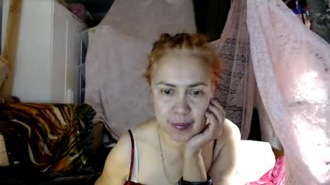 Snapshot of tanganiika chatting on 07/05/26, 11:23 Milena online show from 07/05/26, 11:23