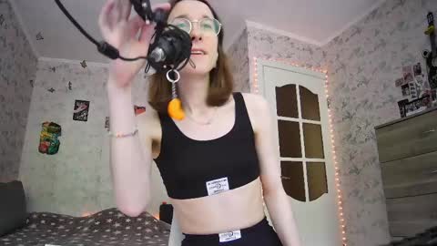 Snapshot of tangerine4dreams chatting on 05/14/26, 10:22 Milena Kuprianova online show from 05/14/26, 10:22
