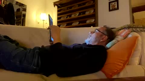 Dominique online show from 01/08/25, 06:20