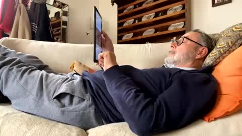 Dominique online show from 01/21/25, 01:54