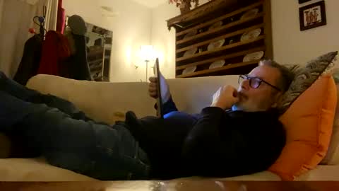 Dominique online show from 02/05/25, 09:07