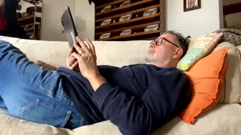 Dominique online show from 02/08/25, 02:05